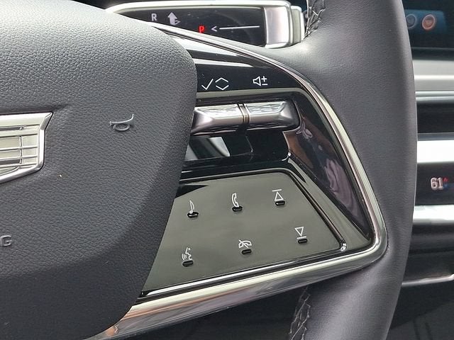2024 Cadillac LYRIQ Luxury 1
