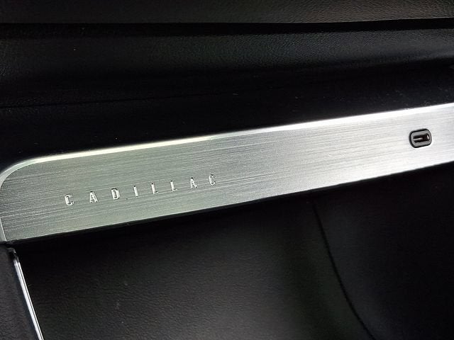 2024 Cadillac LYRIQ Luxury 1