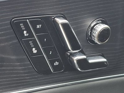 2024 Cadillac LYRIQ Luxury 1