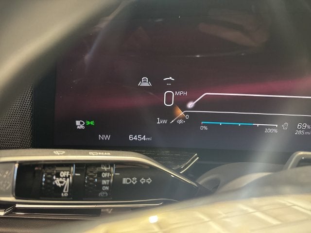 2025 Cadillac ESCALADE IQ Luxury 1