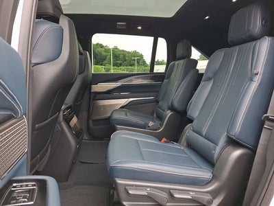 2025 Cadillac ESCALADE IQ Luxury 2