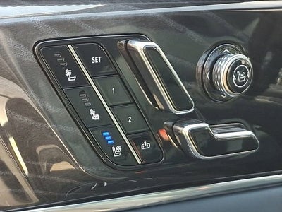 2025 Cadillac ESCALADE IQ Luxury 2