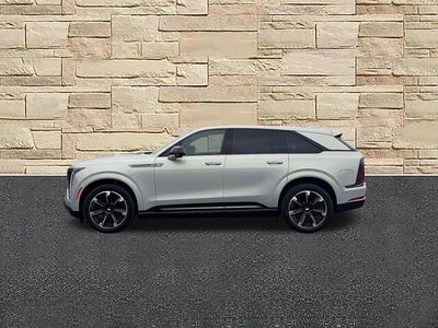 2025 Cadillac ESCALADE IQ Sport 2