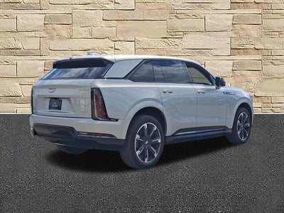 2025 Cadillac ESCALADE IQ Sport 2