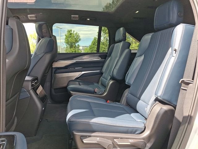 2025 Cadillac ESCALADE IQ Sport 2