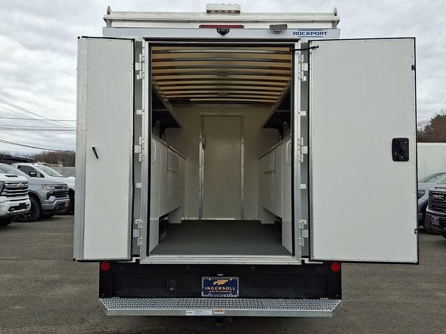 2026 Chevrolet Express Cutaway 3500 1WT