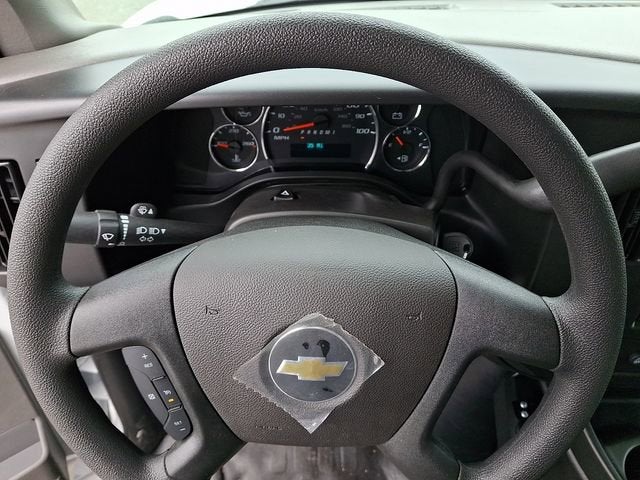 2026 Chevrolet Express Cutaway 3500 1WT