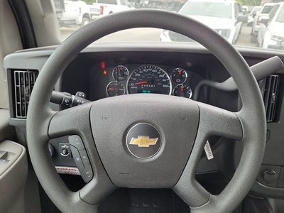 2024 Chevrolet Express Cutaway 3500 1WT