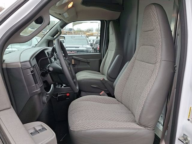 2026 Chevrolet Express Cutaway 4500 2WT