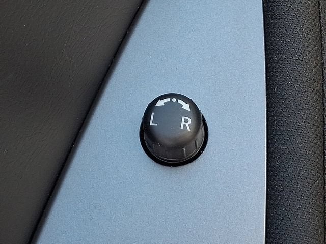2025 Nissan LEAF S