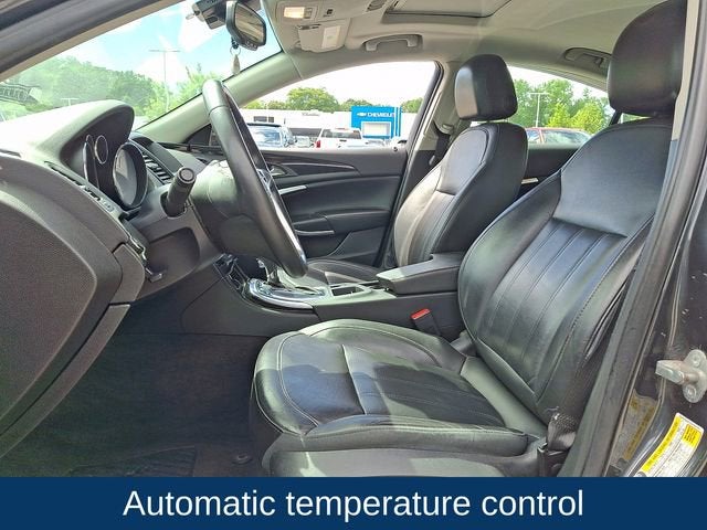 2012 Buick Regal Premium 2