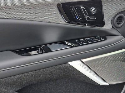 2025 Cadillac OPTIQ Luxury 2