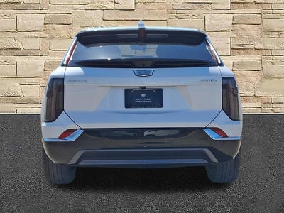 2025 Cadillac OPTIQ Luxury 2