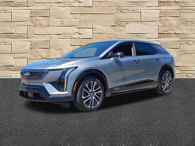 2025 Cadillac OPTIQ Sport 2