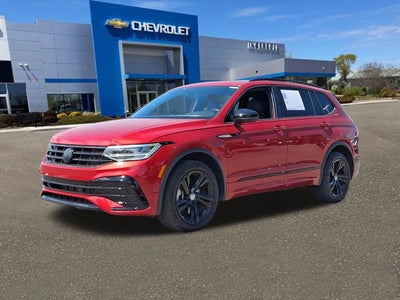 2024 Volkswagen Tiguan 2.0T SE R-Line Black
