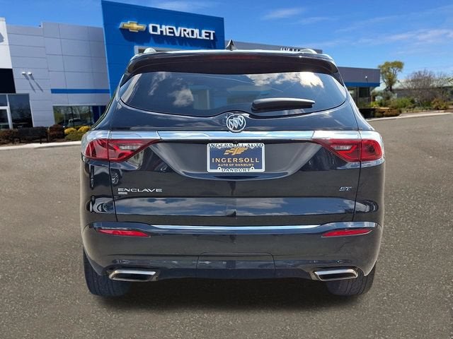 2023 Buick Enclave Essence