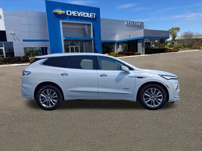 2024 Buick Enclave Avenir