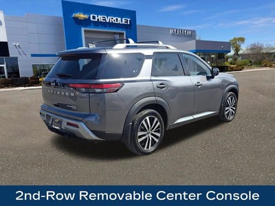 2023 Nissan Pathfinder Platinum 4WD