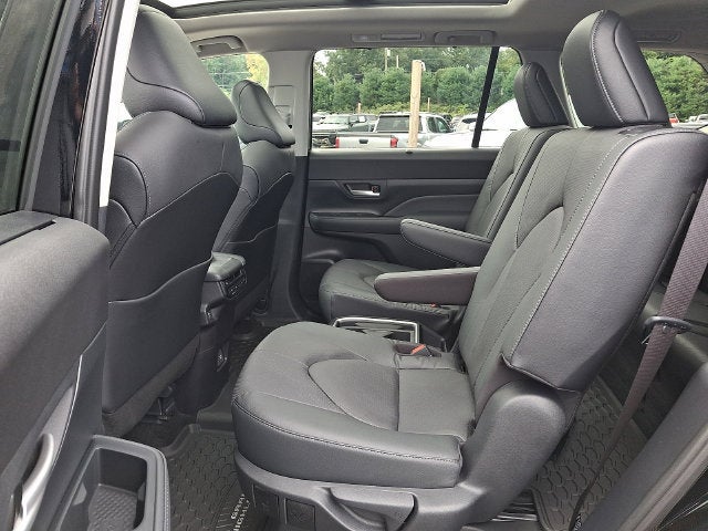 2026 Toyota Grand Highlander LE