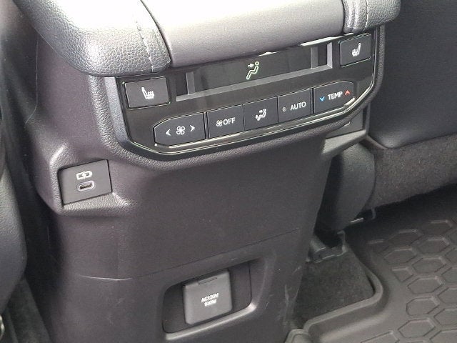 2026 Toyota Grand Highlander LE