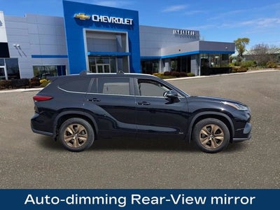 2023 Toyota Highlander Hybrid XLE Bronze