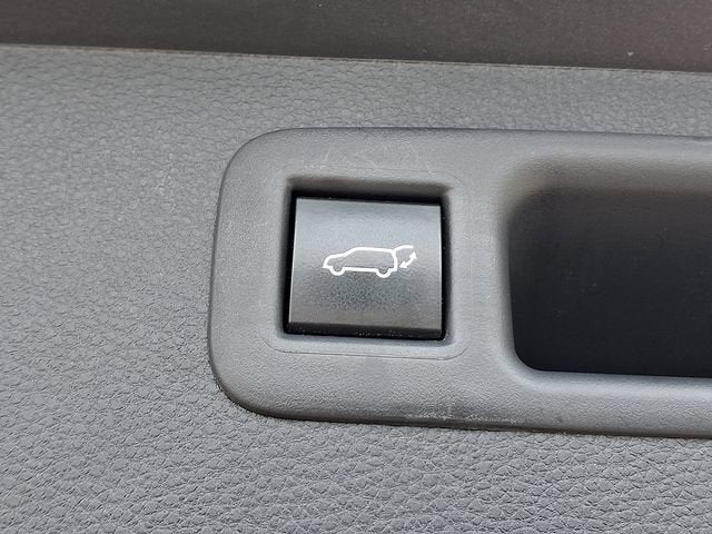 2023 Toyota Highlander Hybrid LE