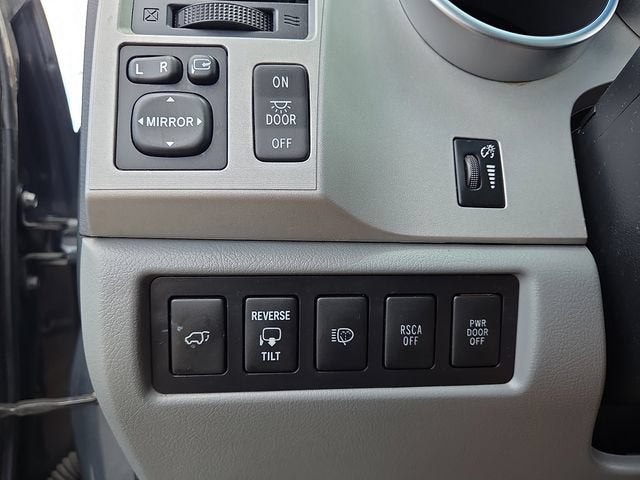 2008 Toyota Sequoia Platinum