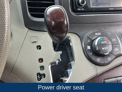 2014 Toyota Sienna XLE 7 Passenger