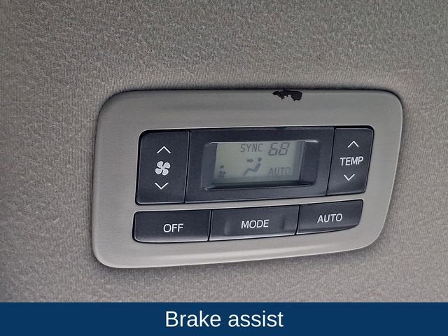 2014 Toyota Sienna XLE 7 Passenger