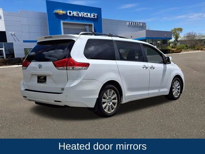 2014 Toyota Sienna XLE 7 Passenger