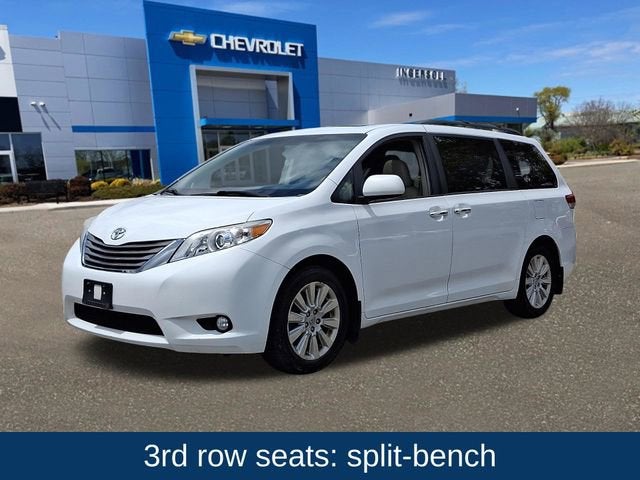 2014 Toyota Sienna XLE 7 Passenger