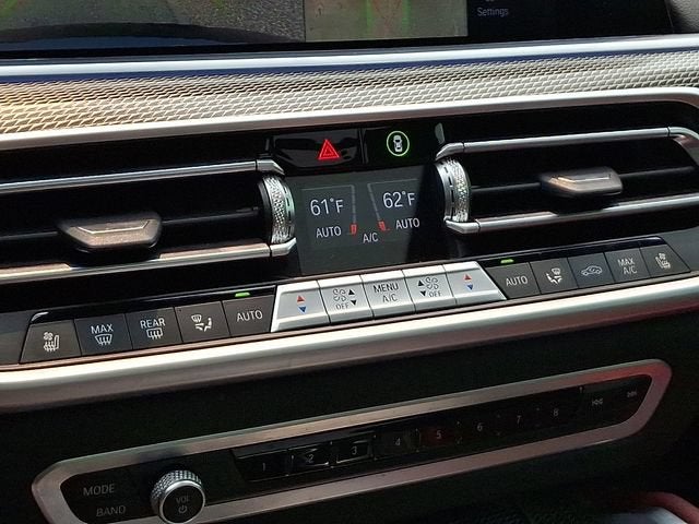 2022 BMW X6 M50i