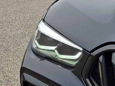 2022 BMW X6 M50i