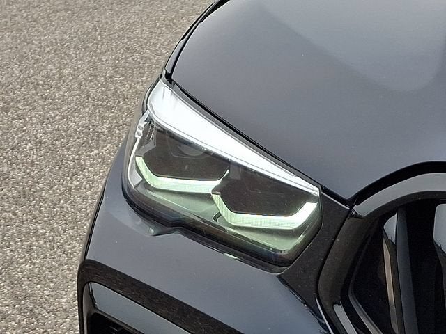 2022 BMW X6 M50i