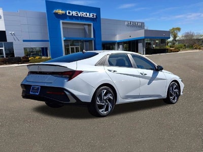 2025 Hyundai Elantra SEL Sport