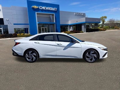 2025 Hyundai Elantra SEL Sport