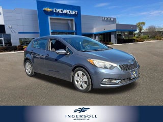 2016 Kia Forte 5-Door LX