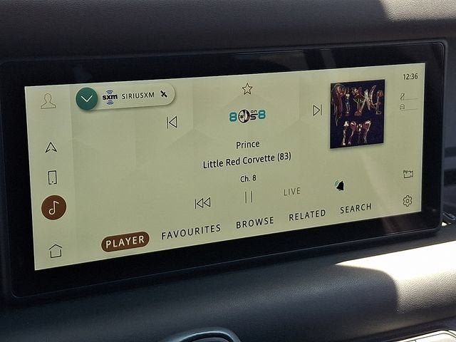 2023 Land Rover Defender 110 X-Dynamic SE