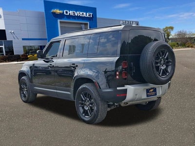 2025 Land Rover Defender 110 P300