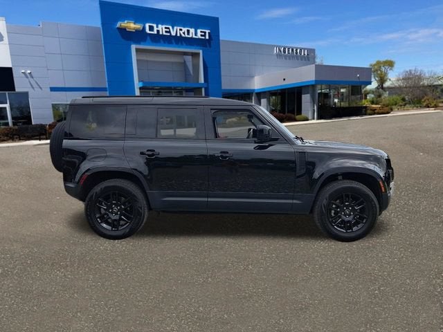 2025 Land Rover Defender 110 P300