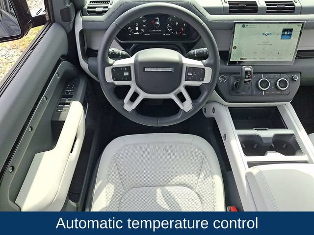 2025 Land Rover Defender 110 P300