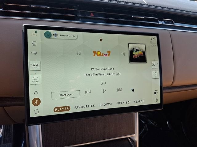 2025 Land Rover Range Rover P400 SE