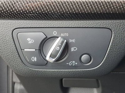 2025 Audi SQ5 Premium Plus TFSI quattro Tiptronic