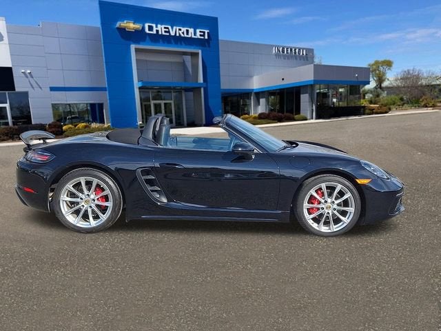 2022 Porsche 718 Boxster S