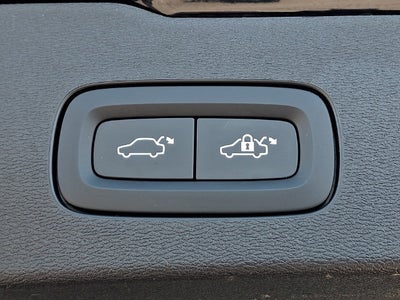 2022 Volvo V60 Cross Country T5